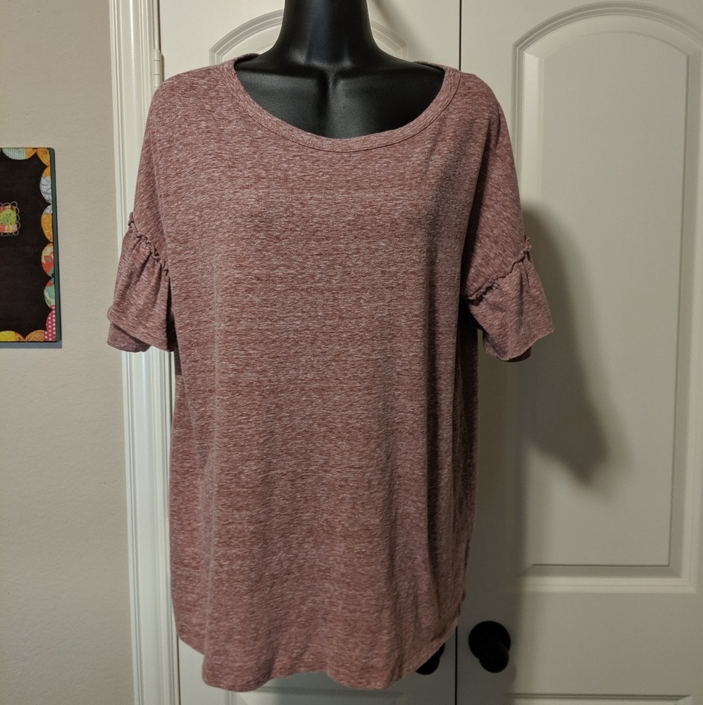 Ruffled sleeve t-shirt
